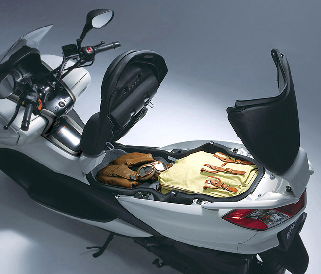 250cc 400ccビッグスクーターの排気量別おすすめ人気ランキング３ 新型モデルも Kurashi No