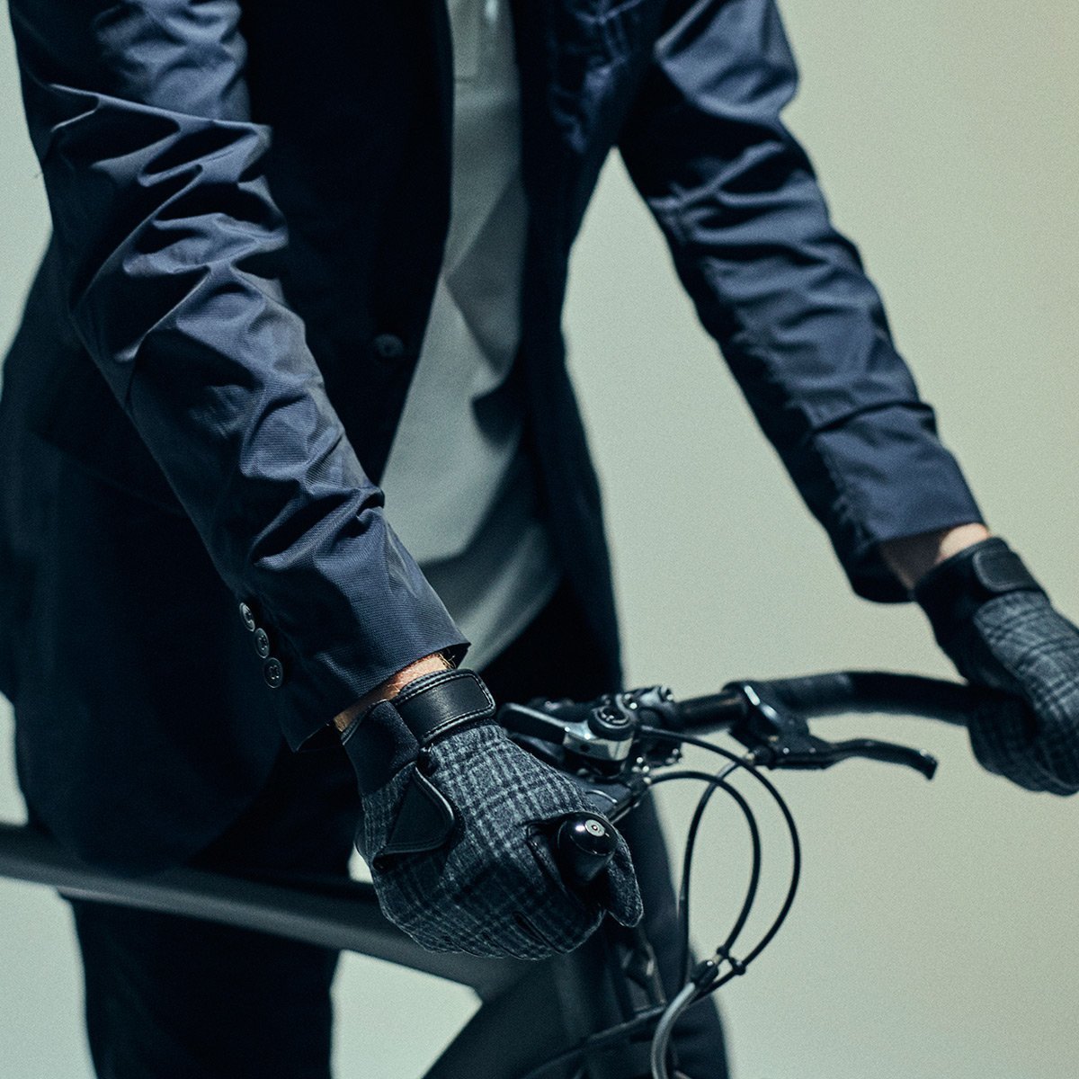 クロスバイクの服装は 通勤やカジュアルなど用途別におすすめを紹介 暮らし の