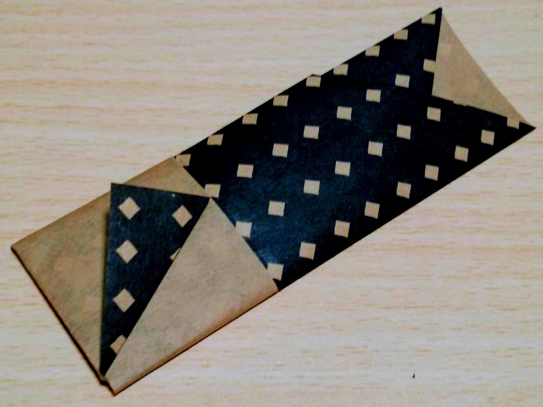 折り紙で作る 箸袋 の折り方 簡単でおしゃれな箸入れの作り方6選をご紹介 暮らし の
