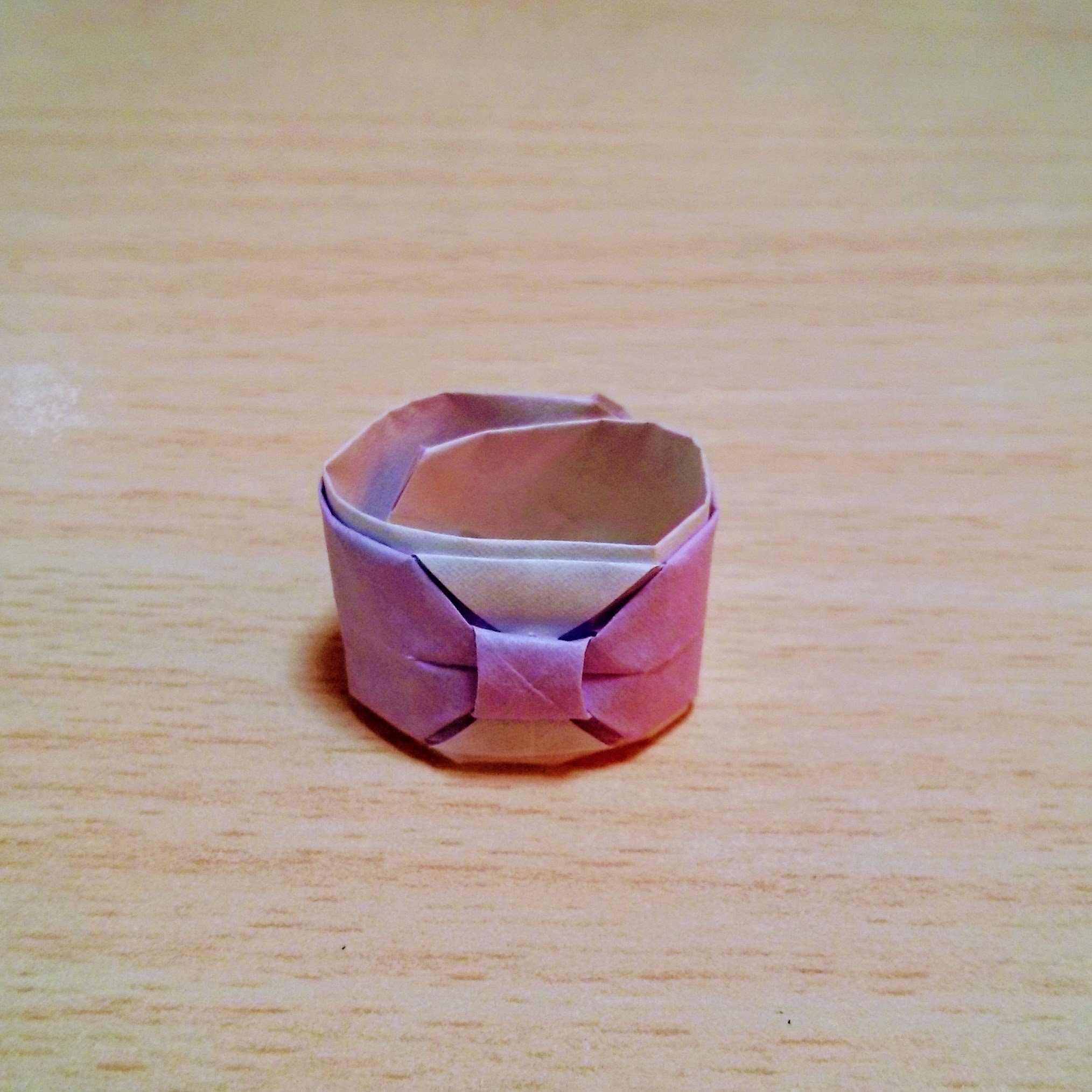 折り紙で作る 指輪 の折り方11選 簡単できる宝石やリボンの作り方を解説 Kurashi No