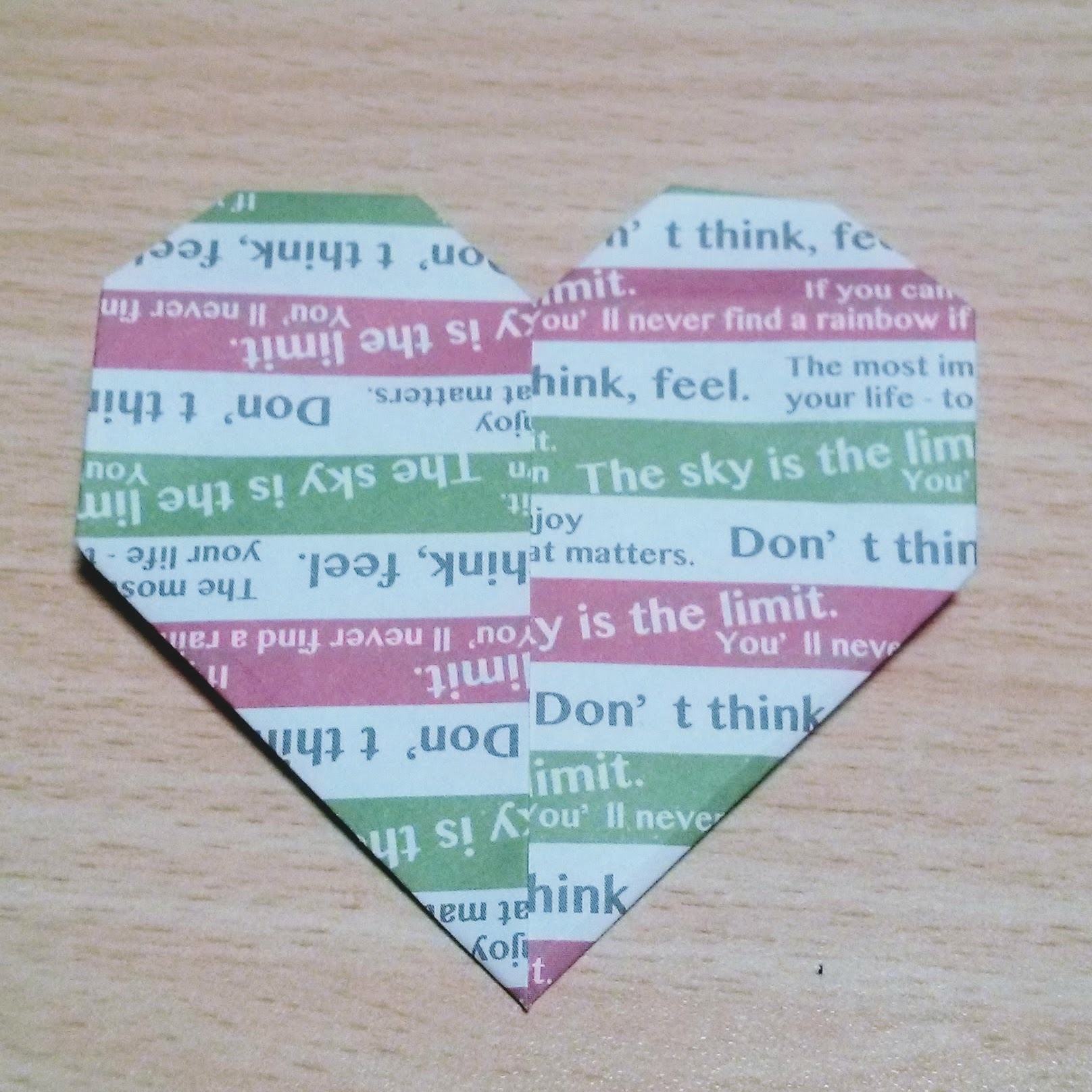 折り紙で作る ハート の折り方9選 平面や立体など色んなタイプをご紹介 暮らし の