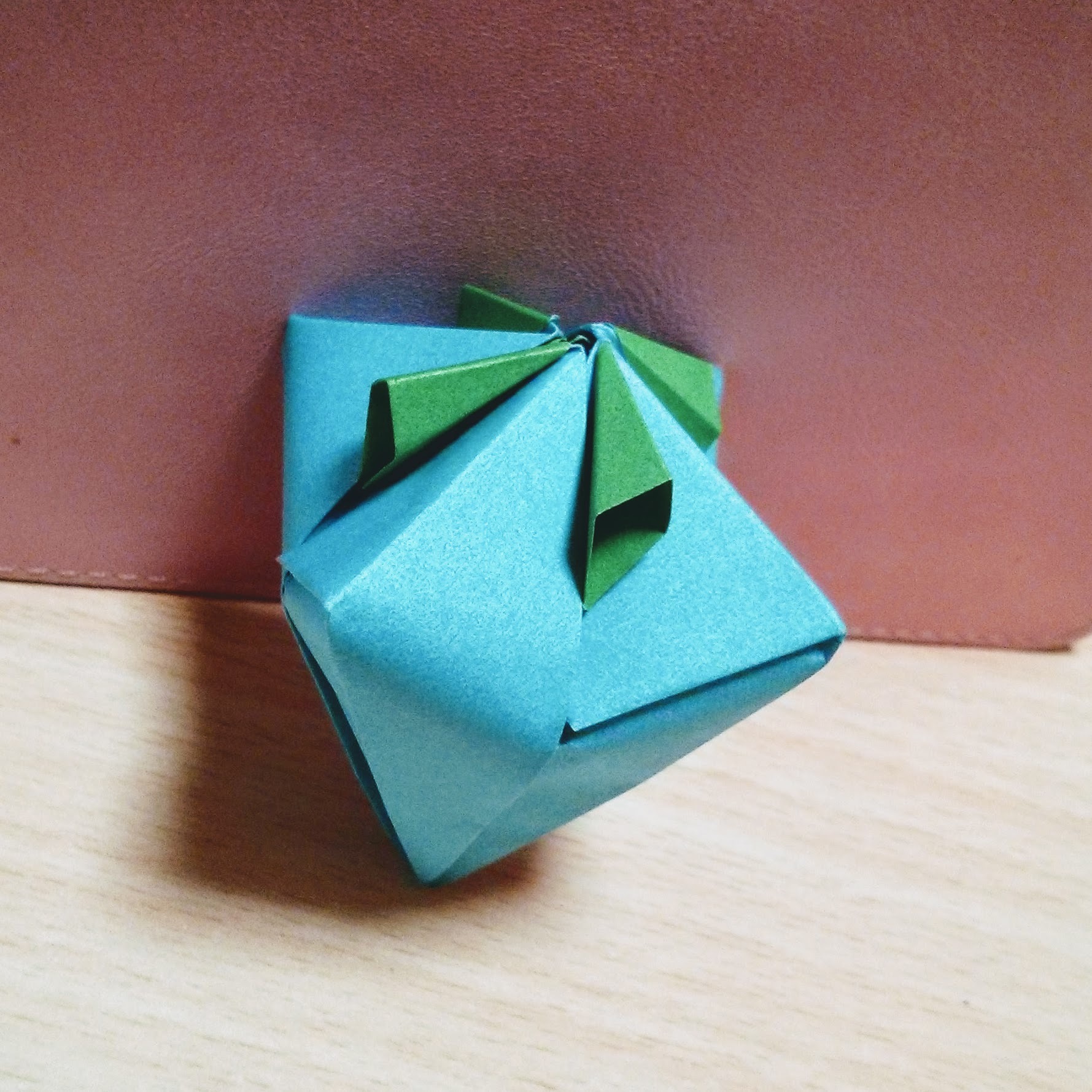 折り紙で作る いちご の折り方 子供簡単な平面や立体での作り方まで解説 暮らし の