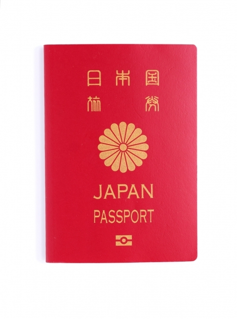 日本のパスポートは何色ある 種類ごとの色の違いや意味をご紹介 暮らし の