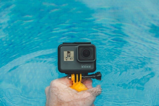 水の中に入れられたカメラ