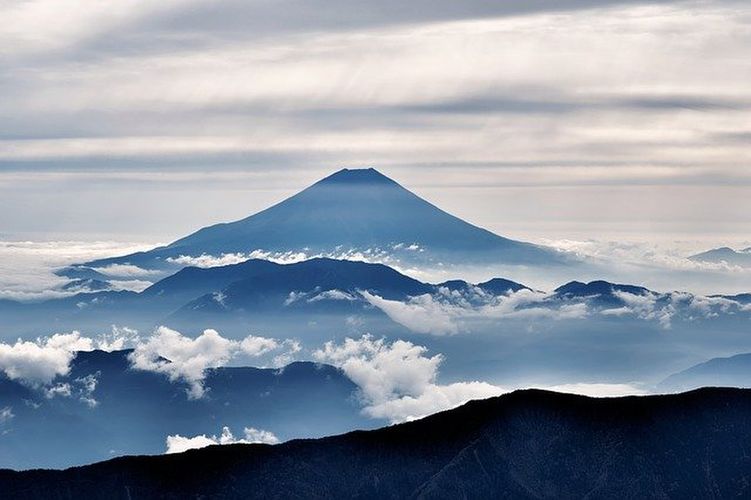 晴れた日の富士山