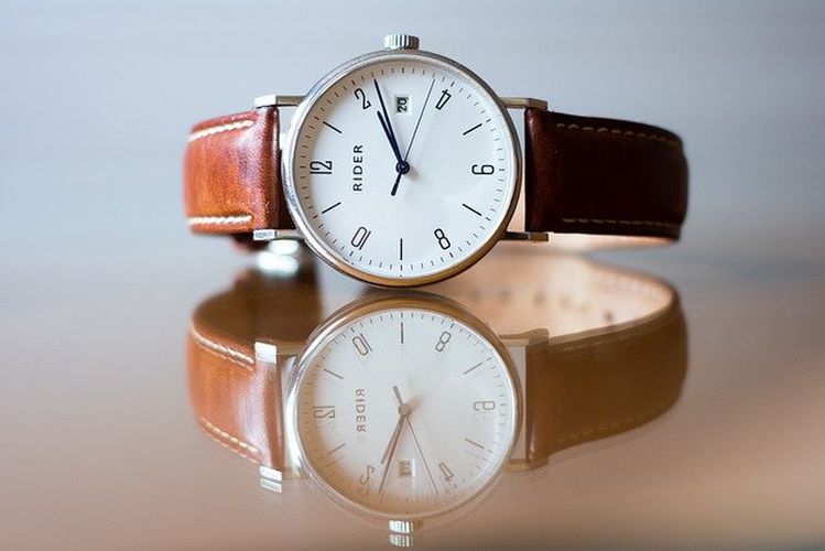 革製の腕時計