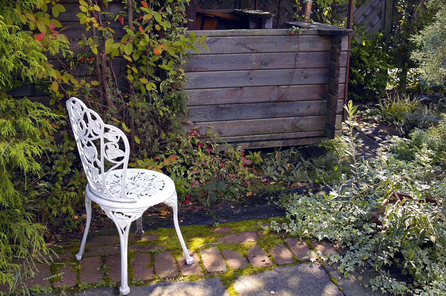庭diy 素敵なガーデニングのデザイン22選と作り方 小さな庭でも大丈夫 暮らし の