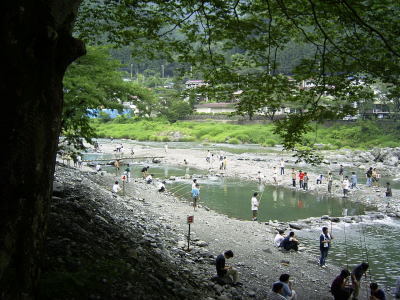 家族で楽しめる 神奈川の釣り堀9選 手ぶらokやその場で食べられるスポットも 暮らし の