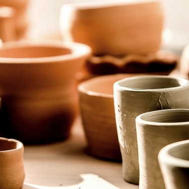 オーブン粘土で自宅で陶芸体験 手作り陶器の作り方と作品例をご紹介 暮らし の