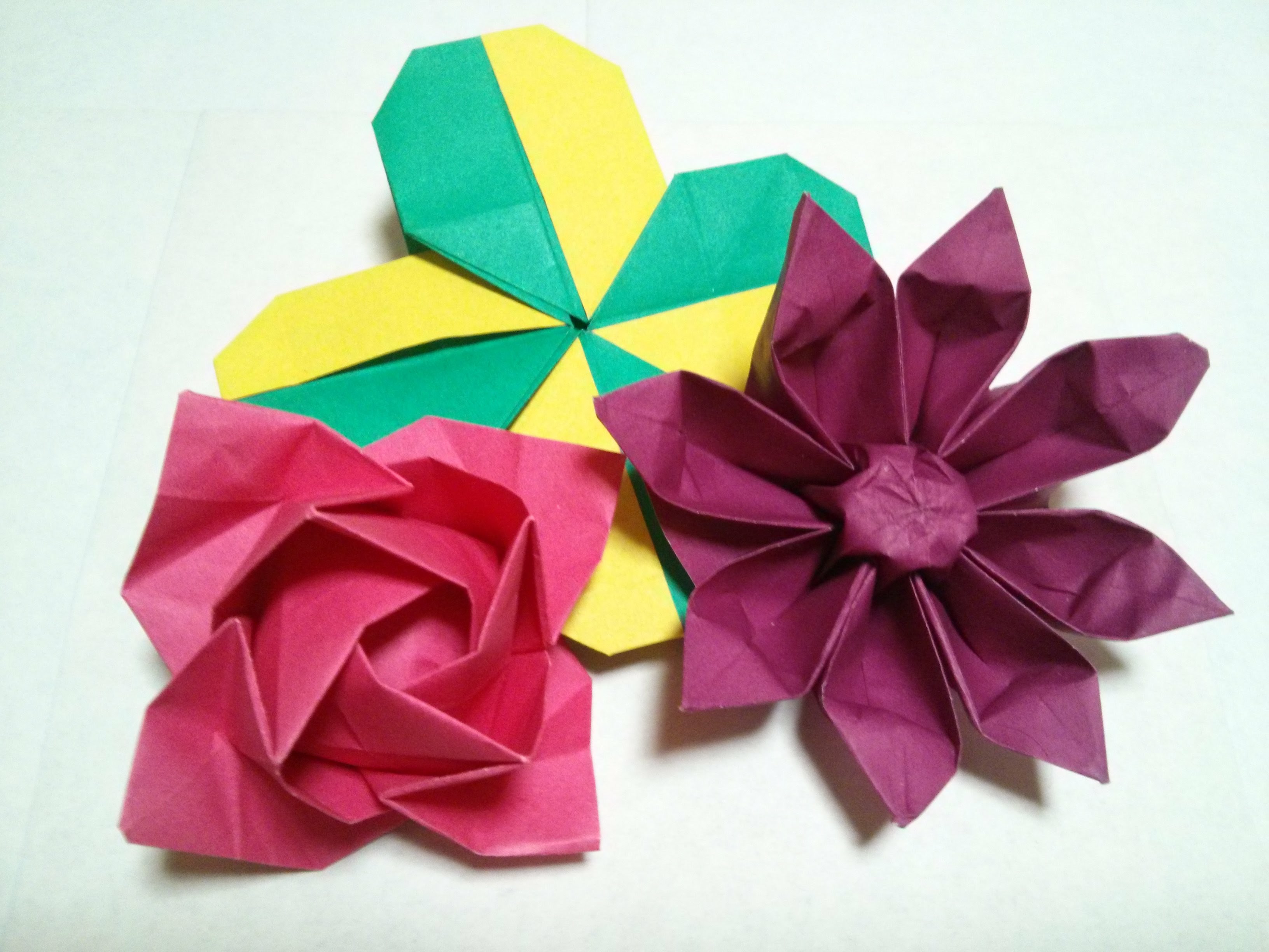折り紙で作る立体&平面のお花9選！簡単初心者向け〜難しい中級者向け