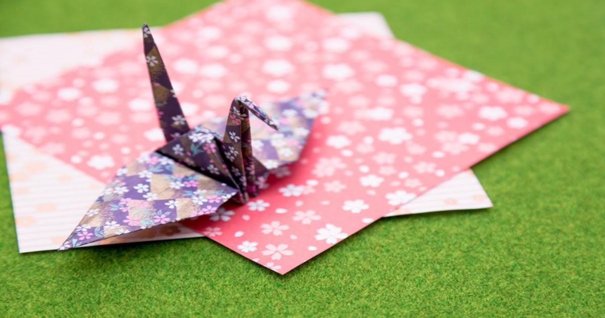 子供の男の子が喜ぶ 折り紙 の折り方6選 人気の遊べる変わり種レシピも Kurashi No