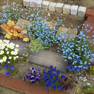 Diyで花壇を自作 お家の庭を初心者でも簡単で安くすむ作り方をご紹介 Kurashi No