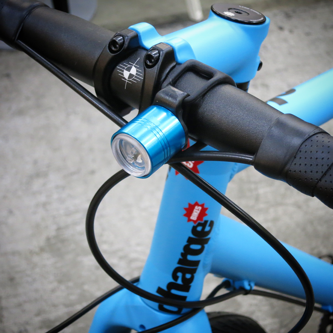 無料配達 自転車 ライト 電池式 防水 ルーメン 明るい 自転車ライト おすすめ