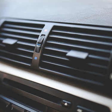 車のエアコンが効かない原因とボタンの使い分け方を解説 燃費に影響する 暮らし の