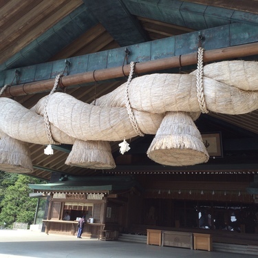 縁結び で有名な出雲大社の参拝の仕方や効果を解説 実際どうなの 暮らし の