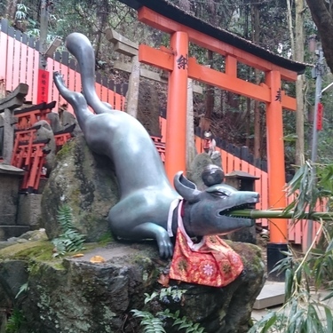 お稲荷様は意味を知ると怖い 稲荷神社の神様の噂や由来をご紹介 暮らし の