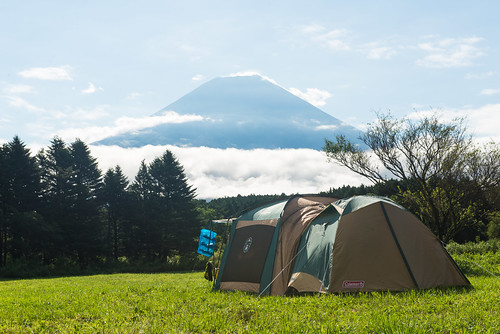 Gw 5月 のキャンプは朝晩が寒い 服装 寝袋 テントなど防寒対策まとめ 暮らし の