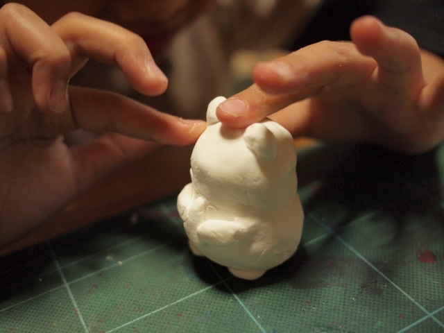 大人も楽しめる 紙粘土の工作diy 簡単な作り方やプロ並のテクニックもご紹介 Kurashi No
