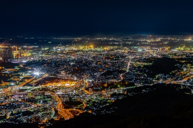 福岡の絶景を一望できる夜景スポットtop13 デートにビッタリの穴場もご紹介 暮らし の