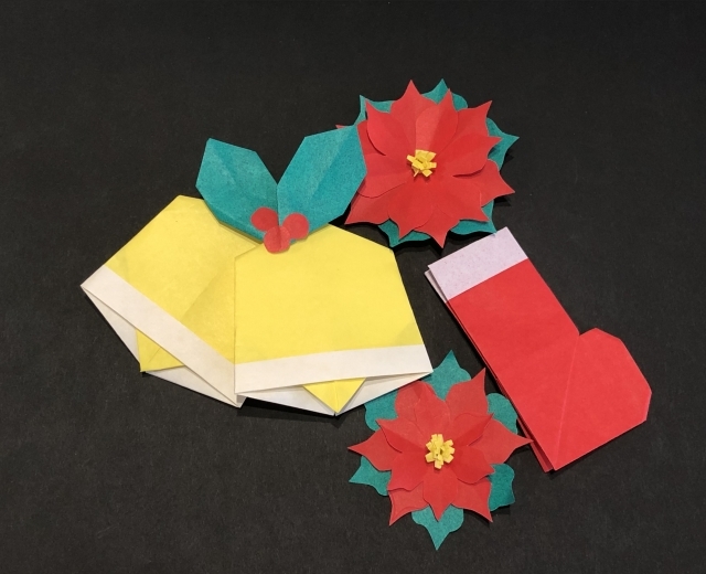 初めてでも簡単 折り紙でクリスマスに飾るベル 鐘 の作り方講座 Kurashi No