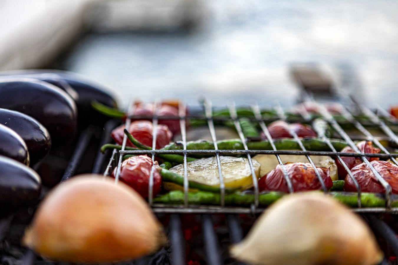 丸ごと焼くのが一番美味しい バーベキューで役立つナスの簡単レシピをご紹介 3ページ目 暮らし の