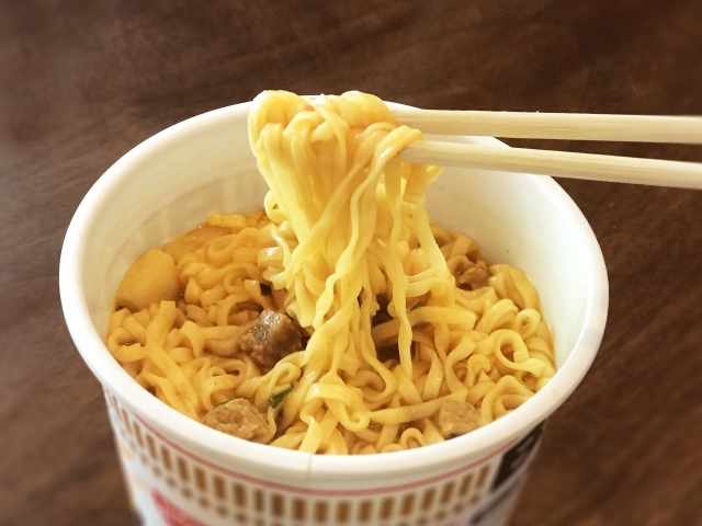 スープを有効活用 カップヌードル簡単ちょい足しレシピ10選 キャンプ飯にぴったり Kurashi No