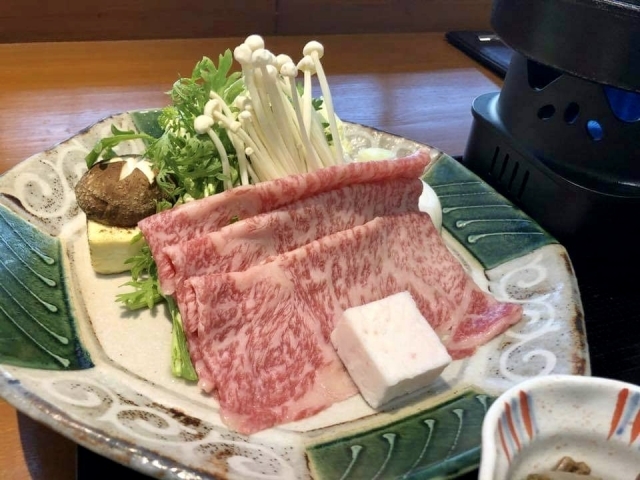 割り下を工夫して家でもお店の味に 美味しいすき焼きの食べ方 調理法をご紹介 暮らし の