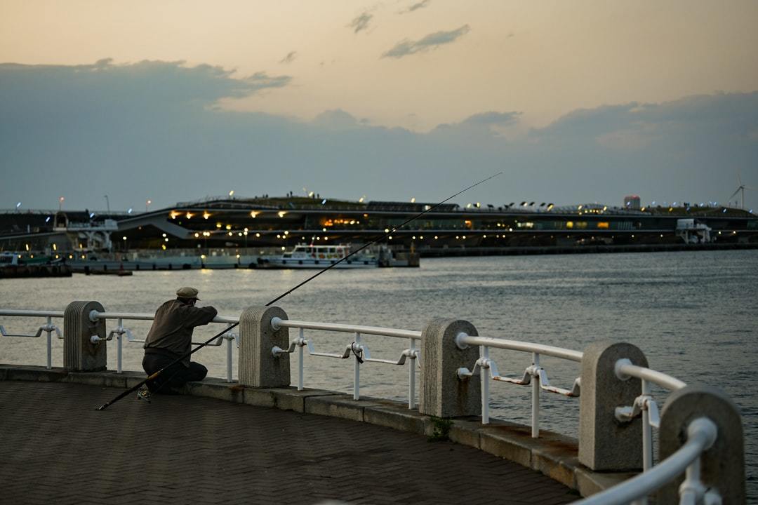 気軽に行ける 東京都心の釣り堀16選 平日の夜営業や手ぶらokなスポットも 暮らし の