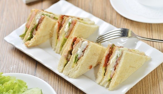 手軽に作れて食べやすい ピクニックの人気サンドイッチレシピ6選 おすすめ具材も 暮らし の