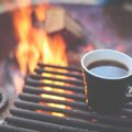 【全国エリア別】焚き火を楽しめるカフェまとめ。気軽にキャンプ体験しよう！