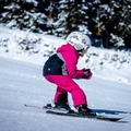 スキーを初めて滑る子供もグングン上達！初心者への教え方のコツを解説！